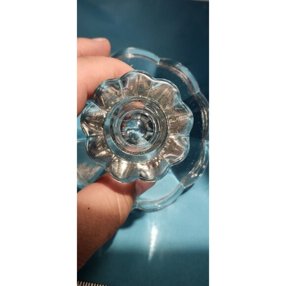 Vintage Clear Pressed Glass Candle Holder – Ribbed Floral Base Taper Holder - Picture 6 of 7